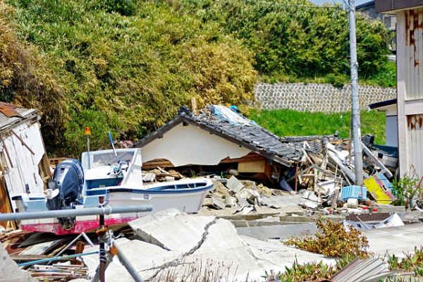 地震保険に加入している場合には地震保険の動向にも注意が必要